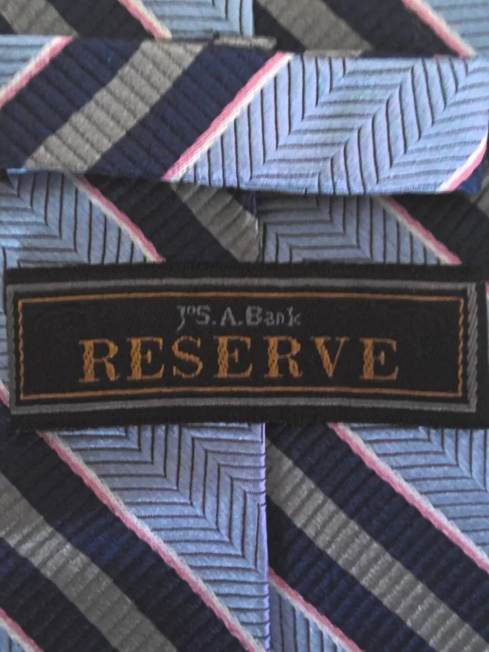 Jos A Bank RESERVE Mens Neck Tie Blue Gray Pink & White Stripe Classic 100% Silk